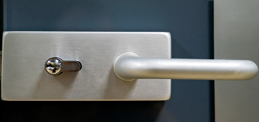 Change Patio Door Locks in Midway City, California